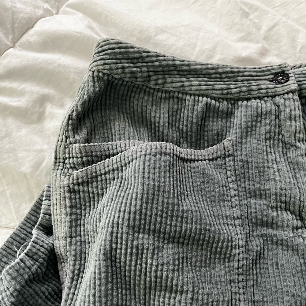 VINTAGE light blue corduroy crop pants